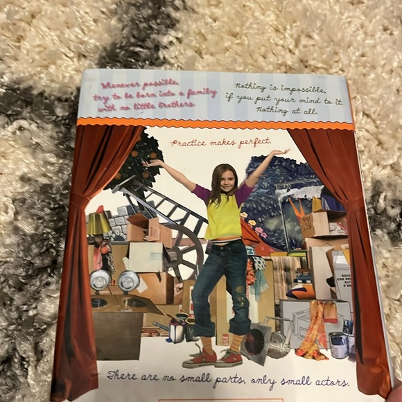 Allie Finkel’s rules for girls: stage fright by Meg Cabot - Picture 3 of 4